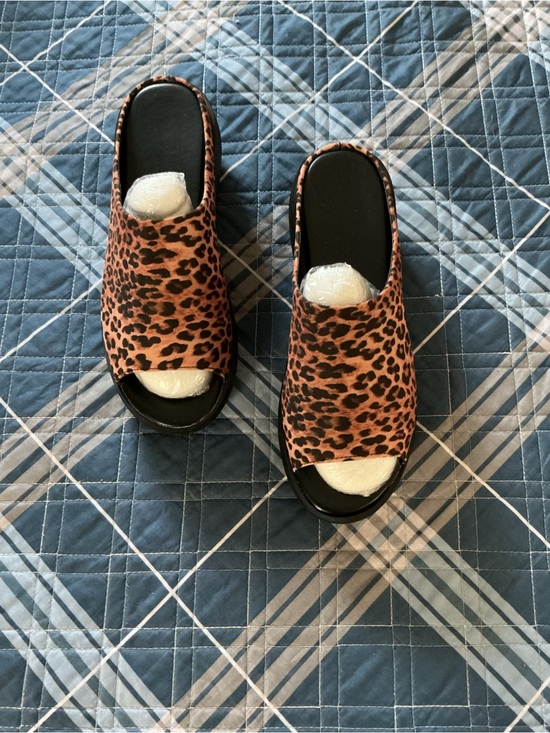 Shoes - Leopard Print Slide Sandals - Women